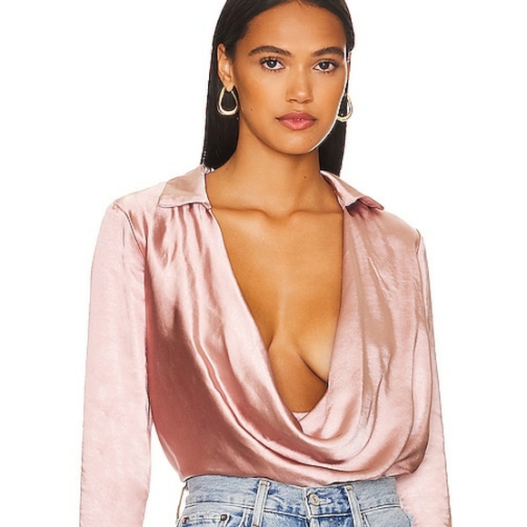 Remi x Revolve Top - Picture 2 of 4